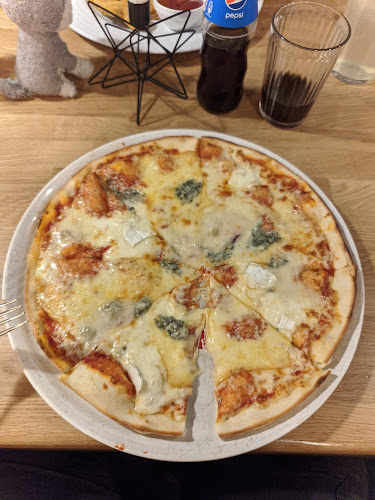 Comentarii opinii despre RESTAURANT & PIZZERIA TAVERNA