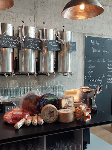 Námestie pri sýpke, 851 10 Jarovce