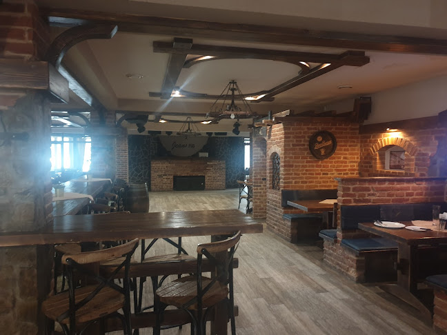 Opinii despre Jeans Pub Námestovo în Námestovo - Gastronómia a pohostinstvo