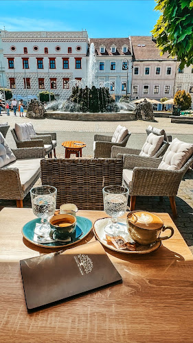 Opinii despre Kaviareň pod stromom în Banská Bystrica - Gastronómia a pohostinstvo