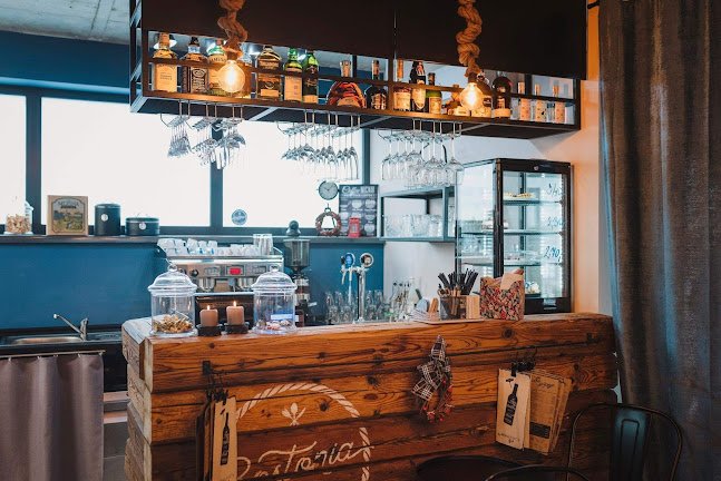 Bostonia Brunch & Lunch