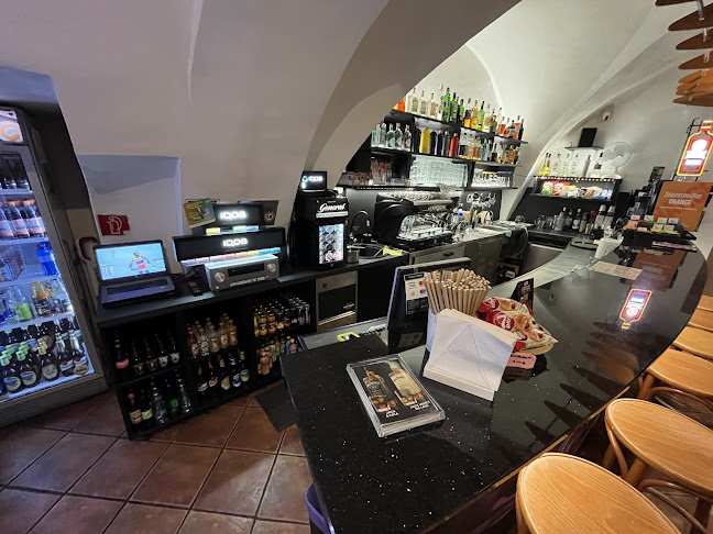 Comentarii opinii despre Em café