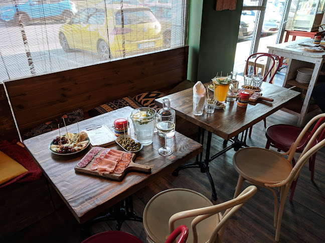 Micho Gusto café y tapas - Gastronómia a pohostinstvo