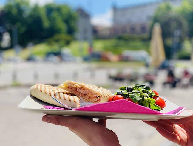 Comentarii opinii despre Coffee Place