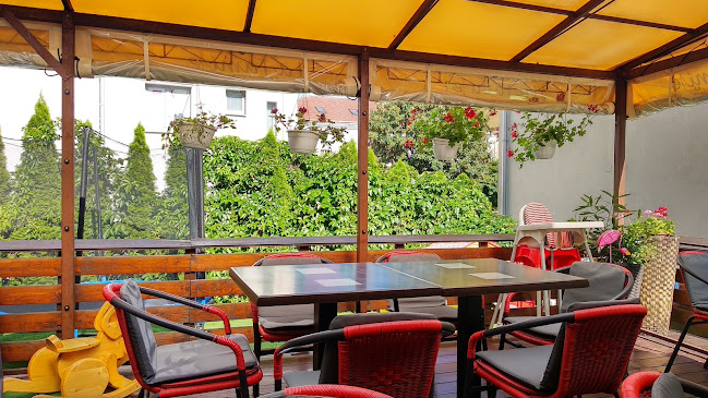 Opinii despre La Famille Caffe and restaurant în Žilina - Gastronómia a pohostinstvo