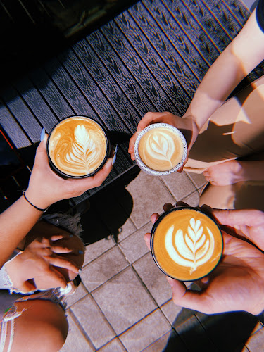 Opinii despre Ost block în Bratislava - Gastronómia a pohostinstvo