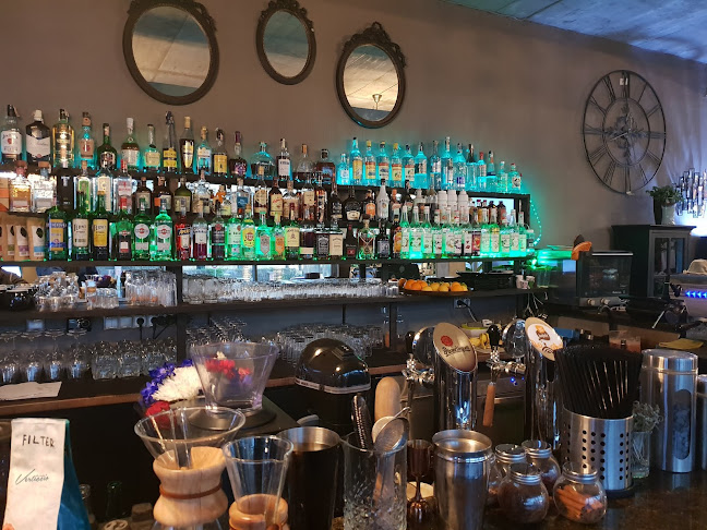 Oto Cafe - Gastronómia a pohostinstvo