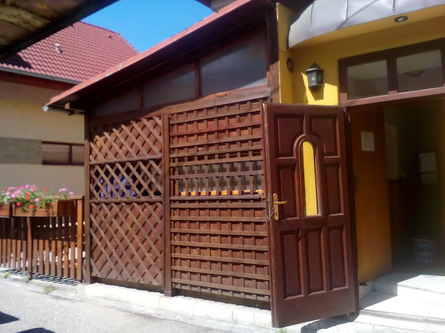 Tržná 3198, 946 03 Kolárovo