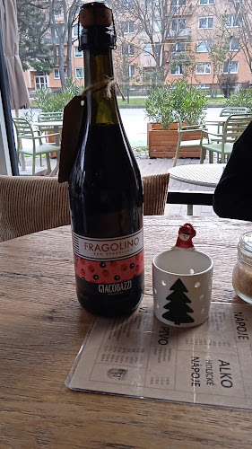 Hlavná 949/17, 924 01 Galanta