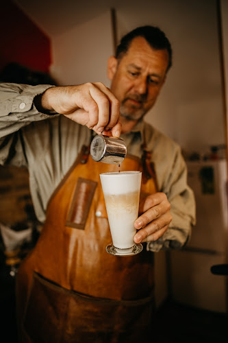 Pražiareň kávy Čierna Perla_Black Pearl - Gastronómia a pohostinstvo