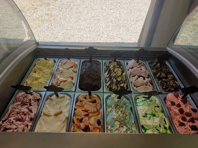 Opinii despre Zmrzlina pri pošte în Barca - Gastronómia a pohostinstvo