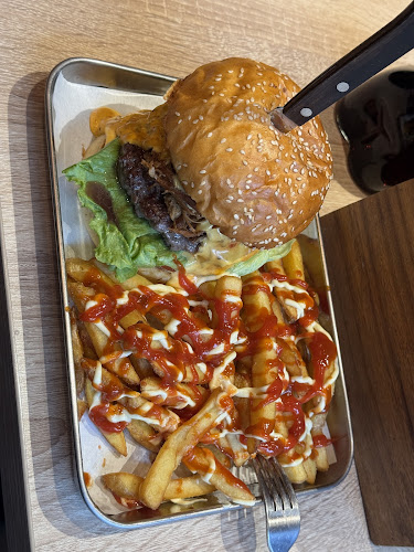 Comentarii opinii despre Fat Louis Burger