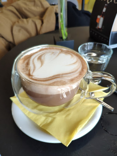 Opinii despre Lodenica Caffe în Karlova Ves - Gastronómia a pohostinstvo