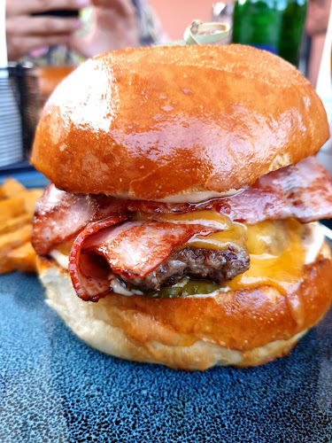 Comentarii opinii despre Bistro-Bar-Marina