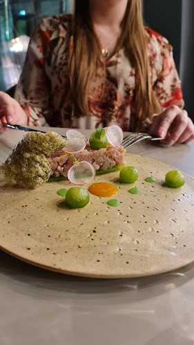 Nákupné centrum, Mlynské nivy 4122/3, 811 09 Bratislava-Nivy