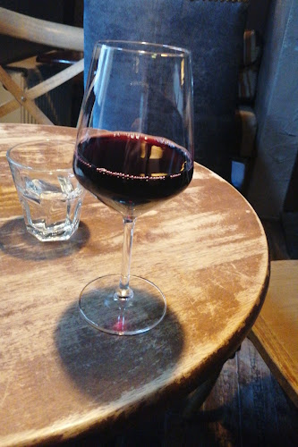 Opinii despre La Putika 2 în Staré Mesto - Gastronómia a pohostinstvo