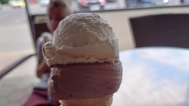 Comentarii opinii despre Zmrzlina Halimi