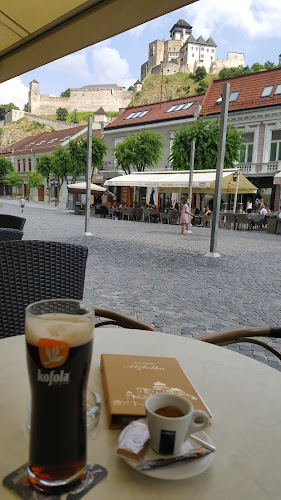 Mierové námestie 43, 911 01 Trenčín