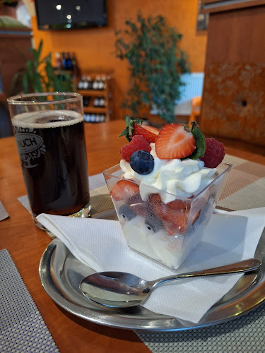 Comentarii opinii despre Cosmopolitan