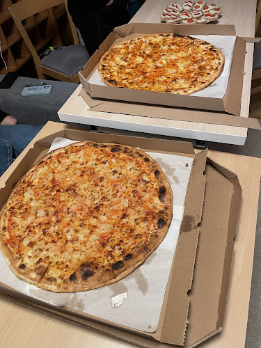 Daniels Pub & Restaurant