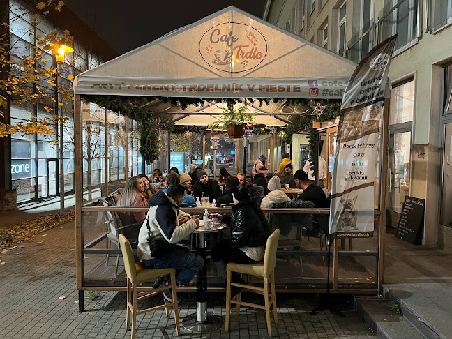 Cafe Trdlo, čerstvé ovocie v čokoláde - Žilina