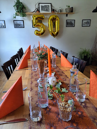 Comentarii opinii despre J. Vuruma 13