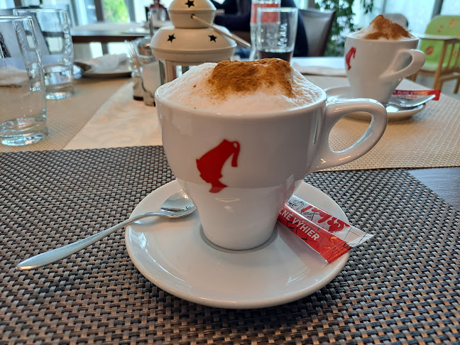 Opinii despre Fiesta Restaurant & Cafe în Komárno - Gastronómia a pohostinstvo