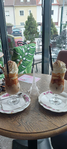 Opinii despre Montmartre Café Gallery în Bratislava - Gastronómia a pohostinstvo