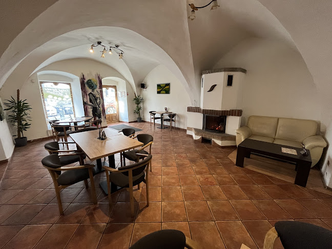 Comentarii opinii despre Em café