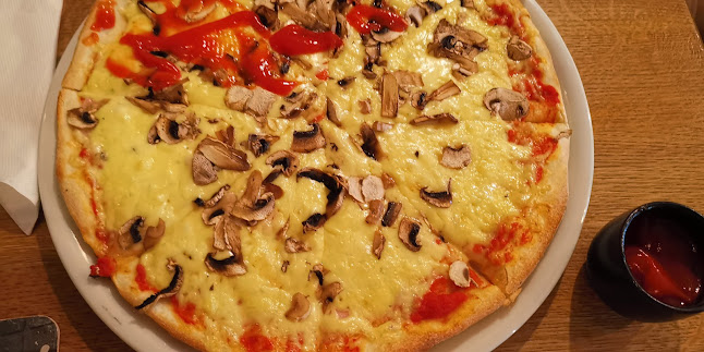 LOKAL VERMEX Beer Restaurant & Pizza