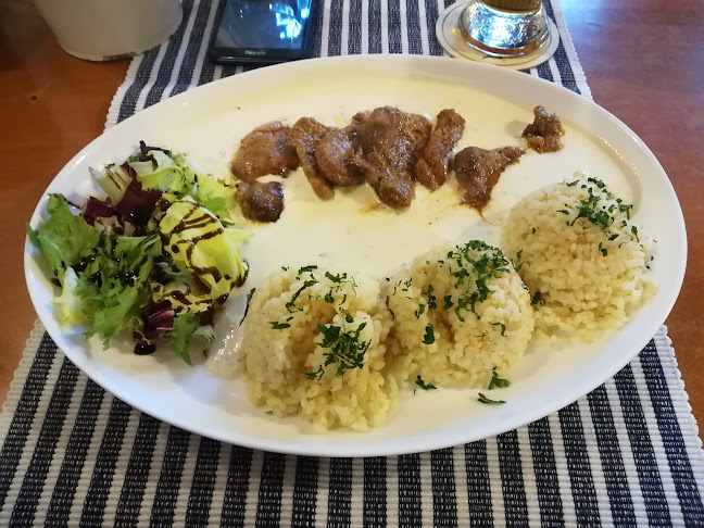 Malokarpatské námestie 2, 841 03 Bratislava