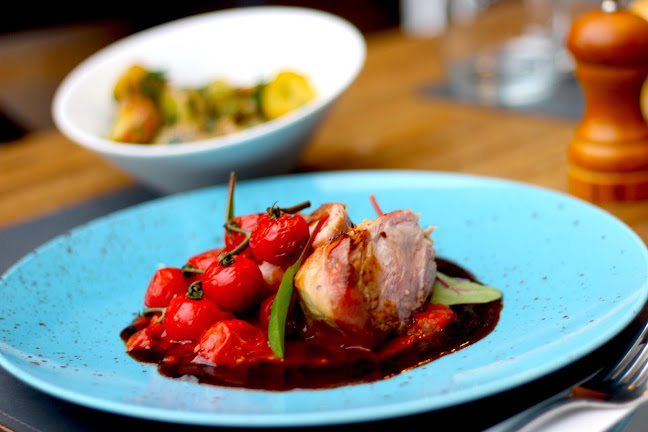 Opinii despre Gatto Matto Rusovce în Rusovce - Gastronómia a pohostinstvo