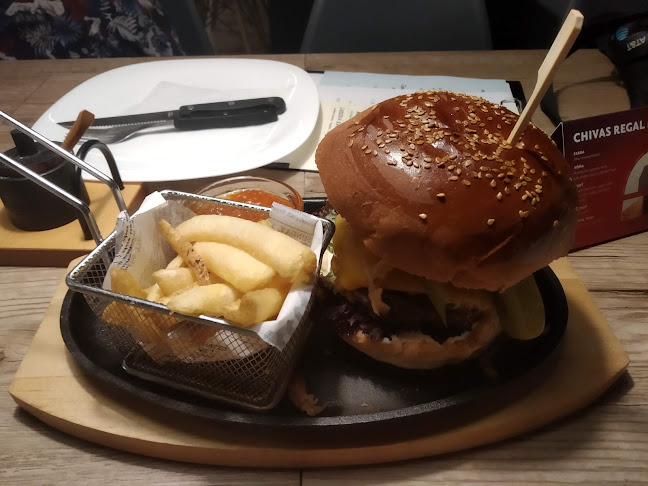 Opinii despre Lampáreň event Bar & Disco Restaurant în Košice - Gastronómia a pohostinstvo