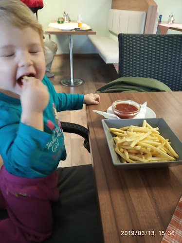 P. O. Hviezdoslava, 960 01 Zvolen