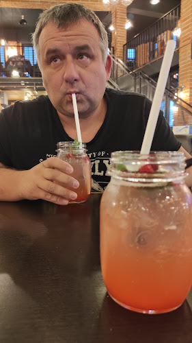 Comentarii opinii despre Mamut Pub