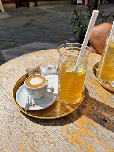 Comentarii opinii despre MONDIEU FRANCHISÉ No. 1