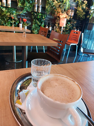 Opinii despre Kaféum în Staré Mesto - Gastronómia a pohostinstvo