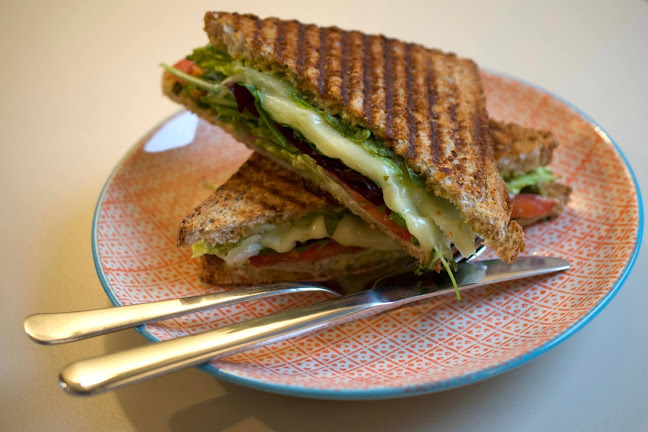 Opinii despre DRAK&FINCH Winebar Coffeeshop în Bratislava - Gastronómia a pohostinstvo