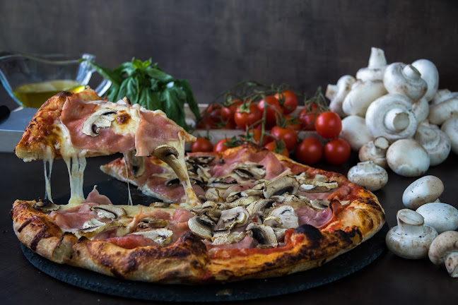 Foodcourt Retro - Gastronómia a pohostinstvo