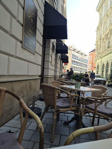 Cafe Mayer - Staré Mesto