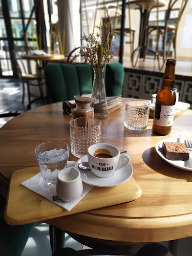 Comentarii opinii despre Café Republika
