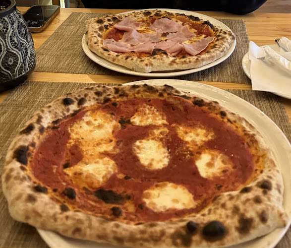 La Strega Pizzeria - Pizza Napoletana - Bratislava