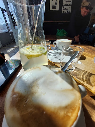 Opinii despre MÚV café în Bratislava - Gastronómia a pohostinstvo