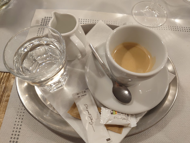 Opinii despre Black M Sa presťahovala na Kutnohorsku 1 în Banská Štiavnica - Gastronómia a pohostinstvo