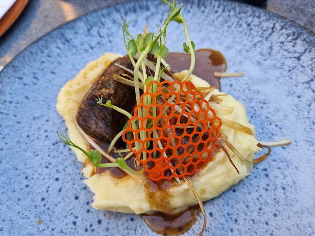 Reštaurácia Golden Eagle - Levice