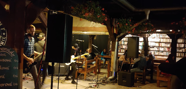 Comentarii opinii despre The Doors Pub