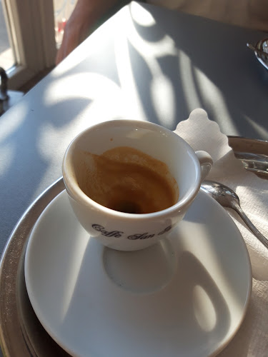 Comentarii opinii despre Manzoni Cafe bar