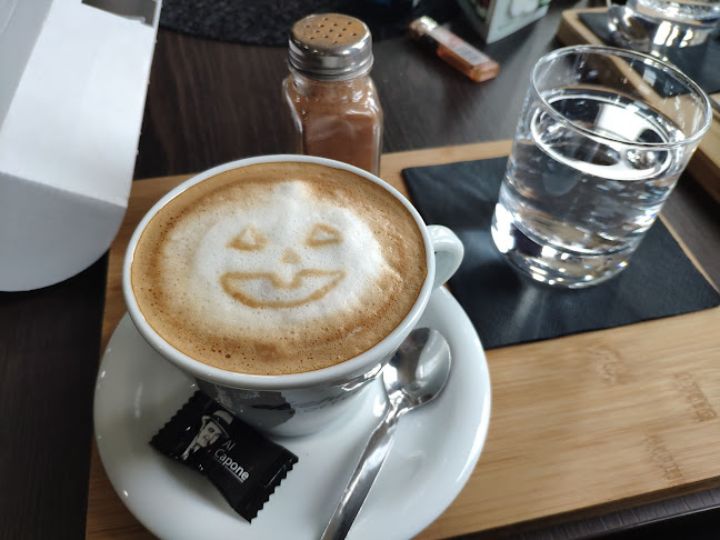 Al Capone Caffee Bar