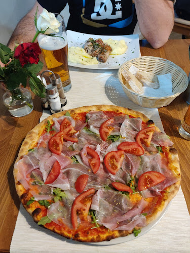 La Primavera Pizzeria - Gastronómia a pohostinstvo