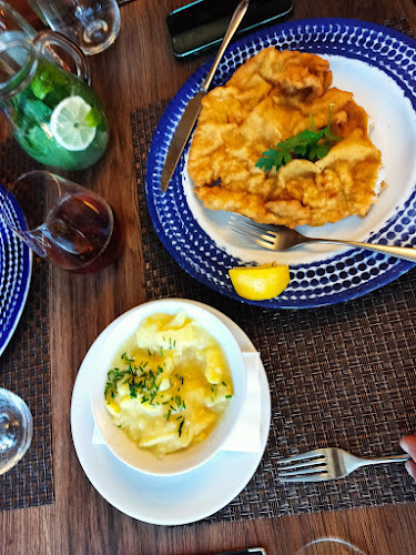 Dulovo námestie 1, 821 08 Ružinov